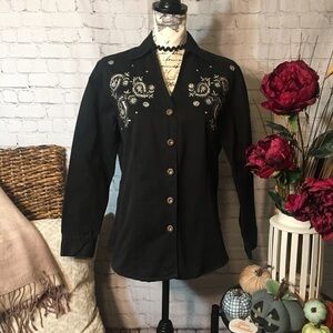 SW Studio West v neck button down top